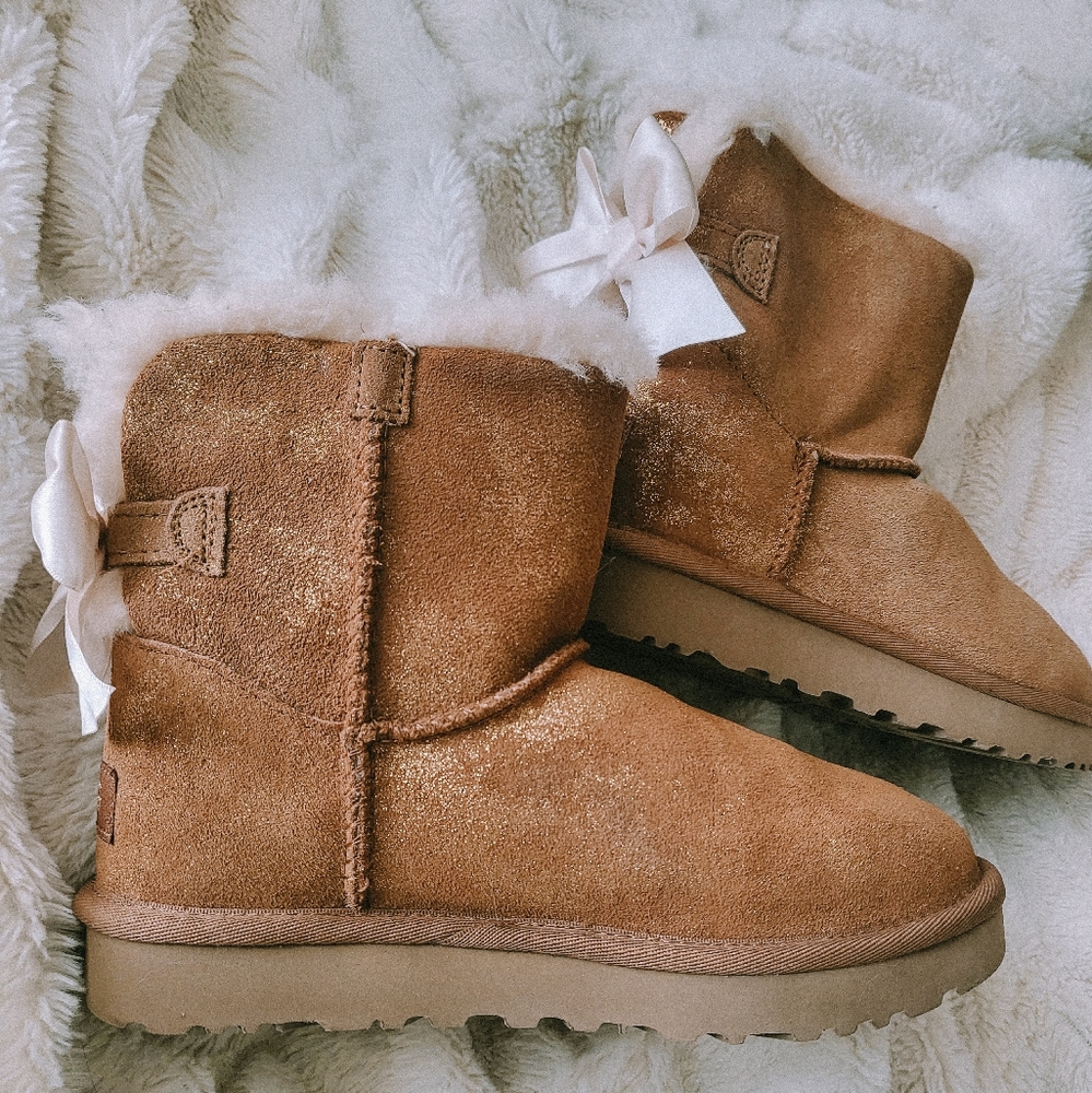 UGG® Mini Bailey Bow Glimmer Faux Fur Lined Boot Size 5
